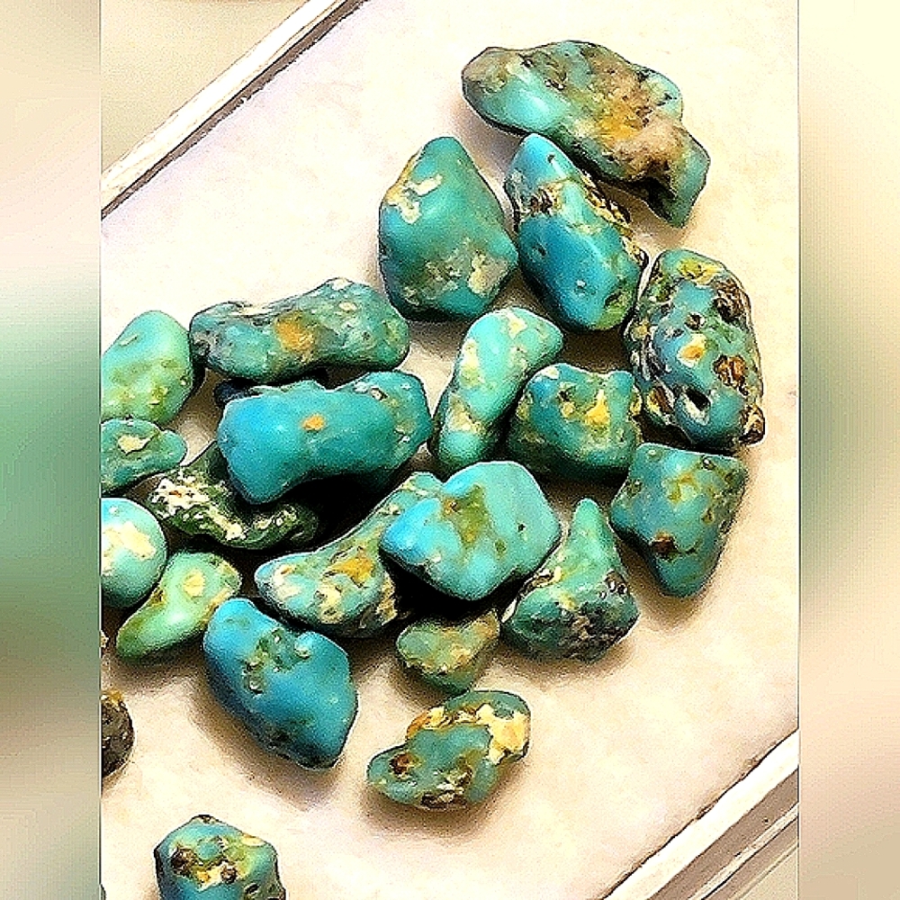 100pcs. 100% NATURAL TURQUOISE NUGGETS 2-7mm Stones (Arizona)